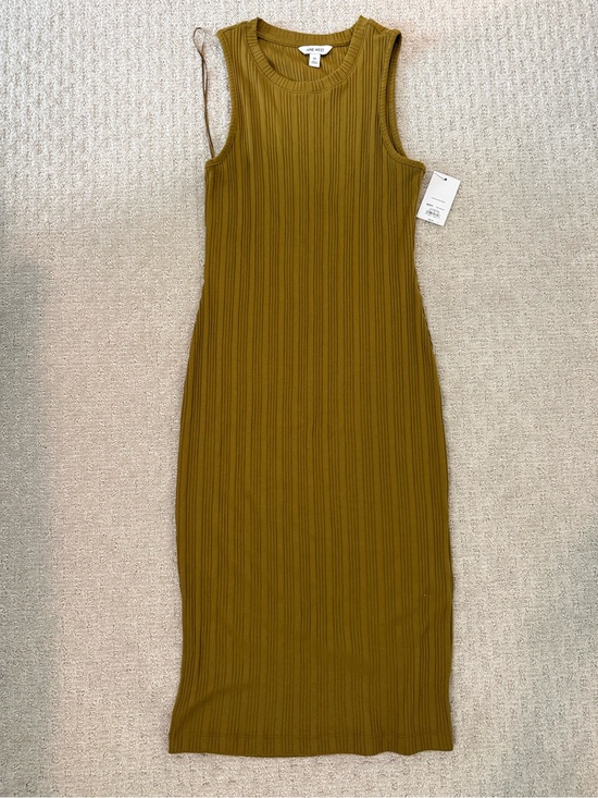 Nine West Dresses & Skirts - Nine West Ribbed Sleeveless Midi Dress - Olive